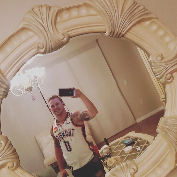 Meet your Posher, Chad - Picture 1 of 1